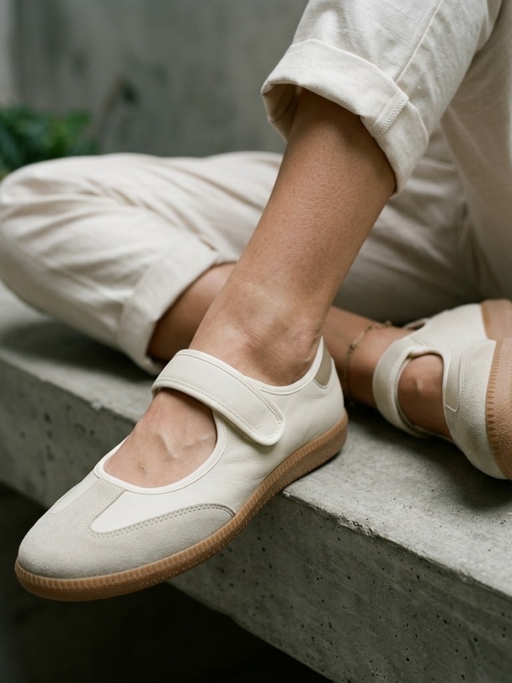 Italian Shoemakers Luxury Leather Mary Jane Ballet Sneakers Size 9 NEW